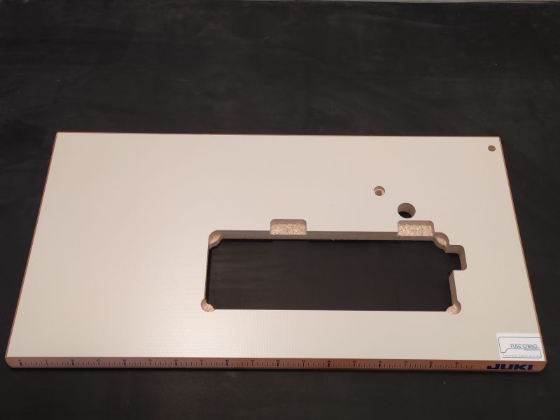 TAVOLA X JUKI 8000A  T.V. TRUC. 105X55X4BORDO FAGGIO LAMINATO BIANCO A RETE