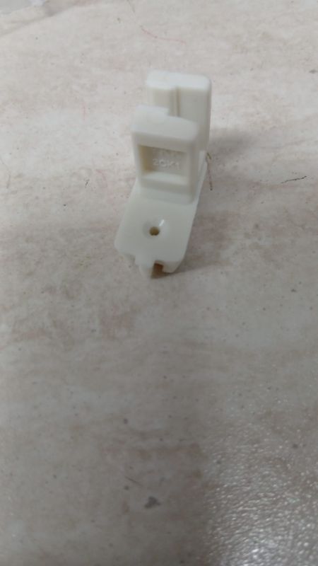 PIEDINO CERNIERE INVISIBILI TEFLON PRUA