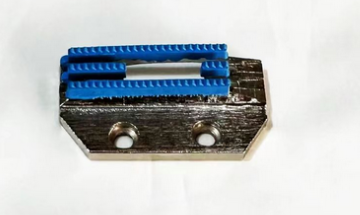 FEED DOG SMOOTH TEETH