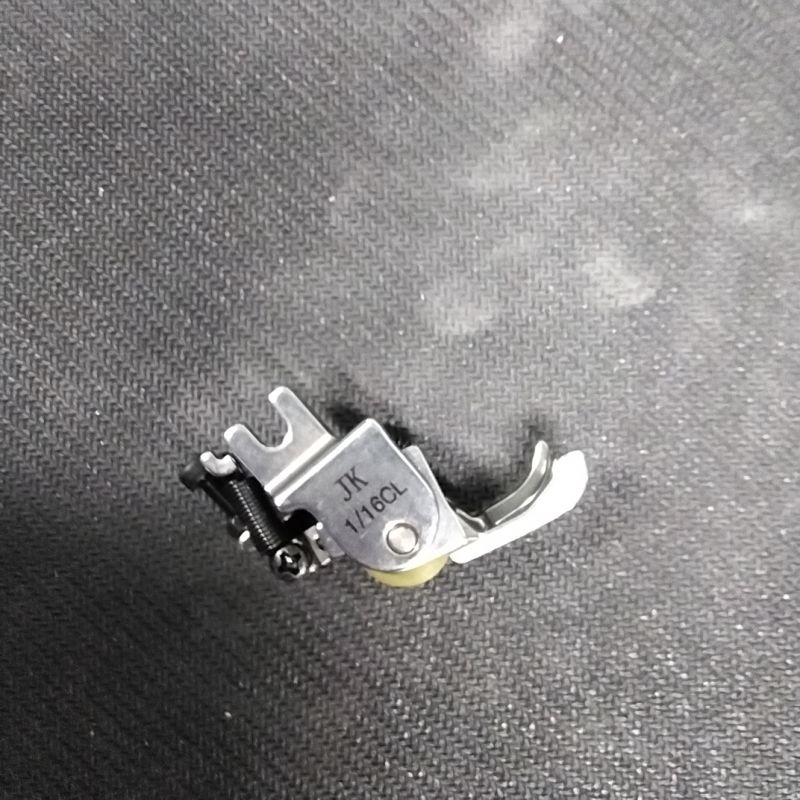 PIEDINO CON ROTELLA (1/16)CL